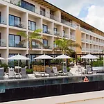 Hive Cancun By G Hotels